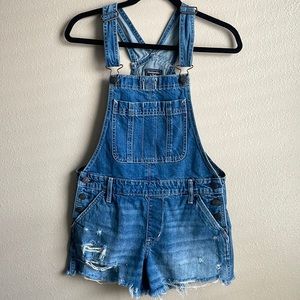 Abercrombie and Fitch overall short size XS